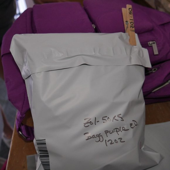 New Baggallini Everyplace Bagg Crossbody Hobo Bag - Picture 8 of 8